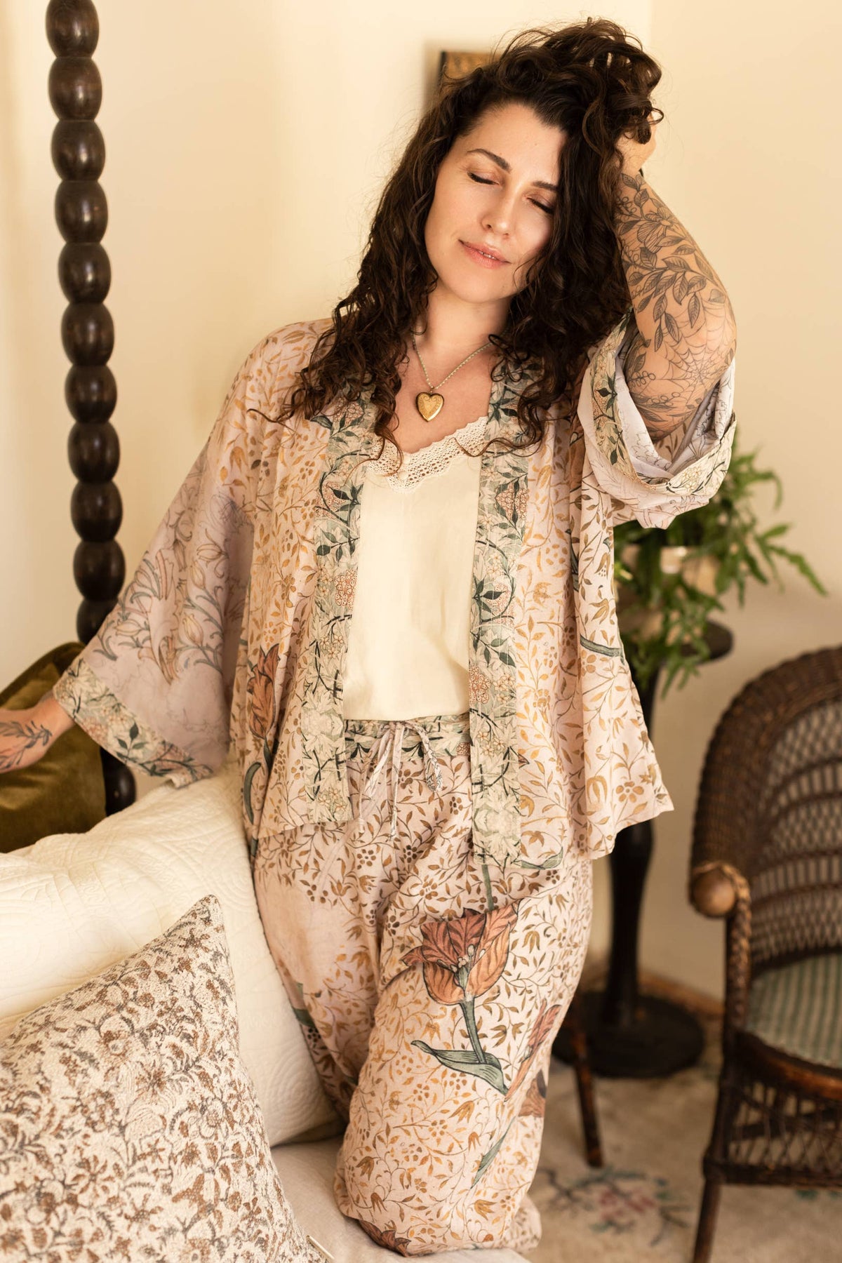 Folklore Pixie Duster Cropped Kimono w/ Bird of Peace