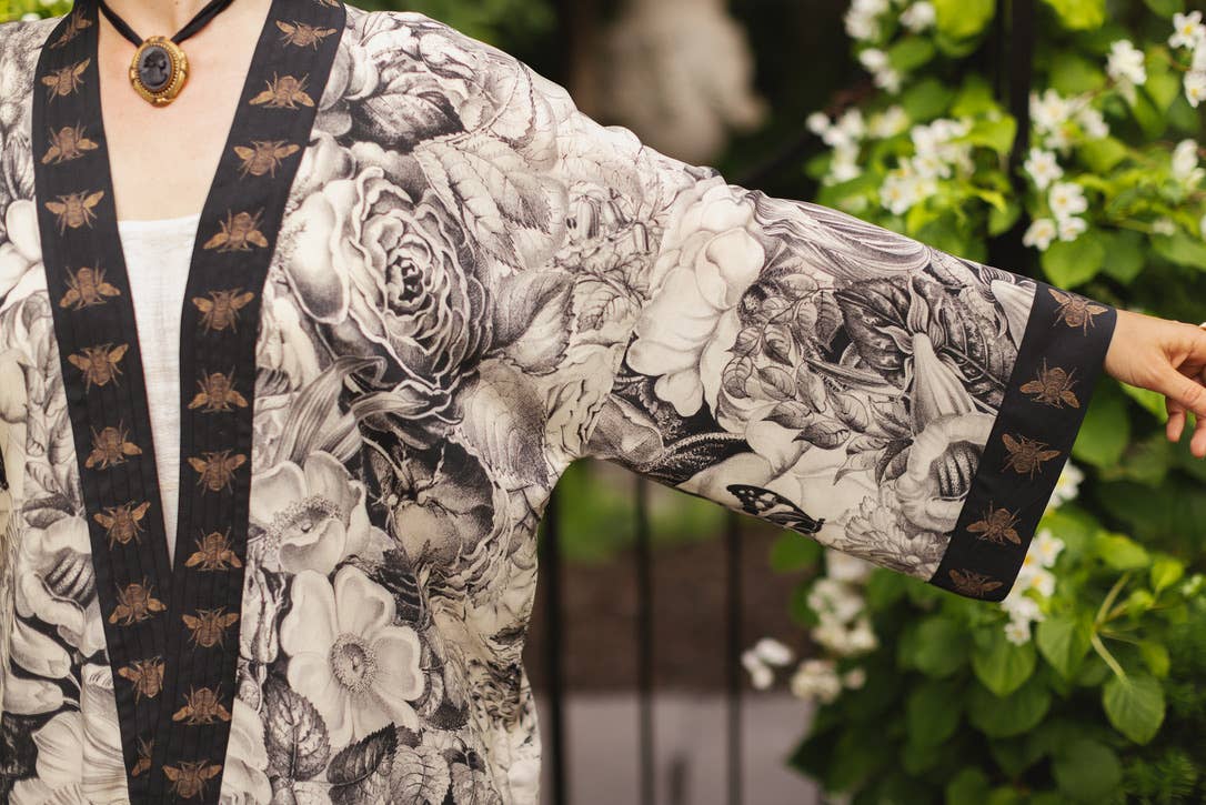 Honey & The Moon Pixie Duster Crop Kimono