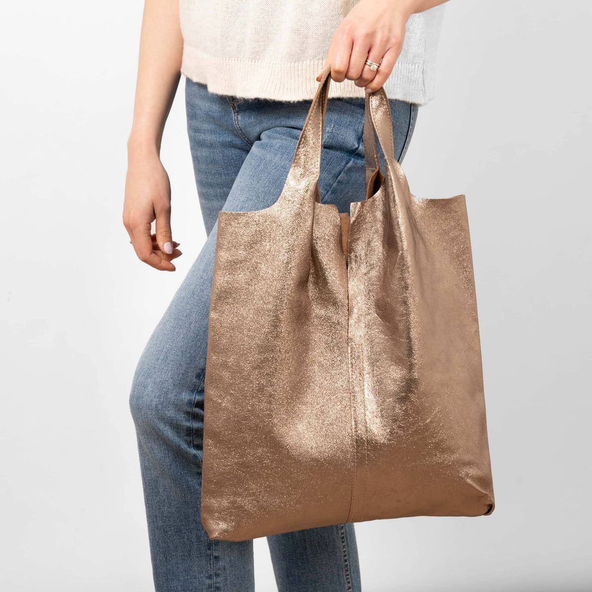 Paloma Leather Shoulder Bag